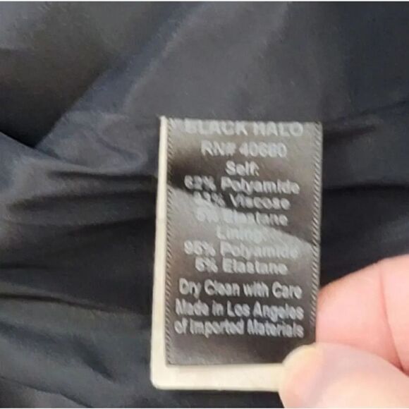 Black Halo Pravella Ruffled One-Shoulder Sheath Dress in Black Size 6 - Picture 9 of 12